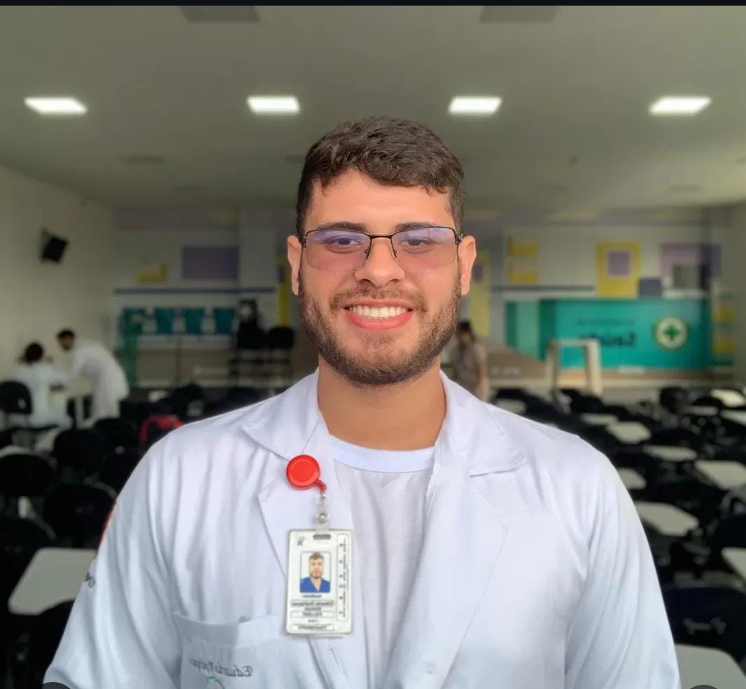 Dr. Eduardo Rodrigues